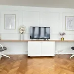 Sublime Flat - Heart Of - Le Marais *